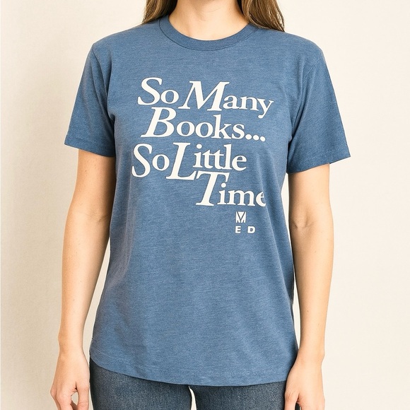 “So Many Books” Graphic Tee - Picture 2 of 7
